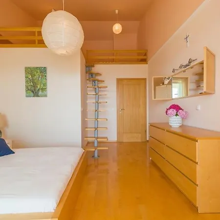 San Lorenzo Konukevi 4*